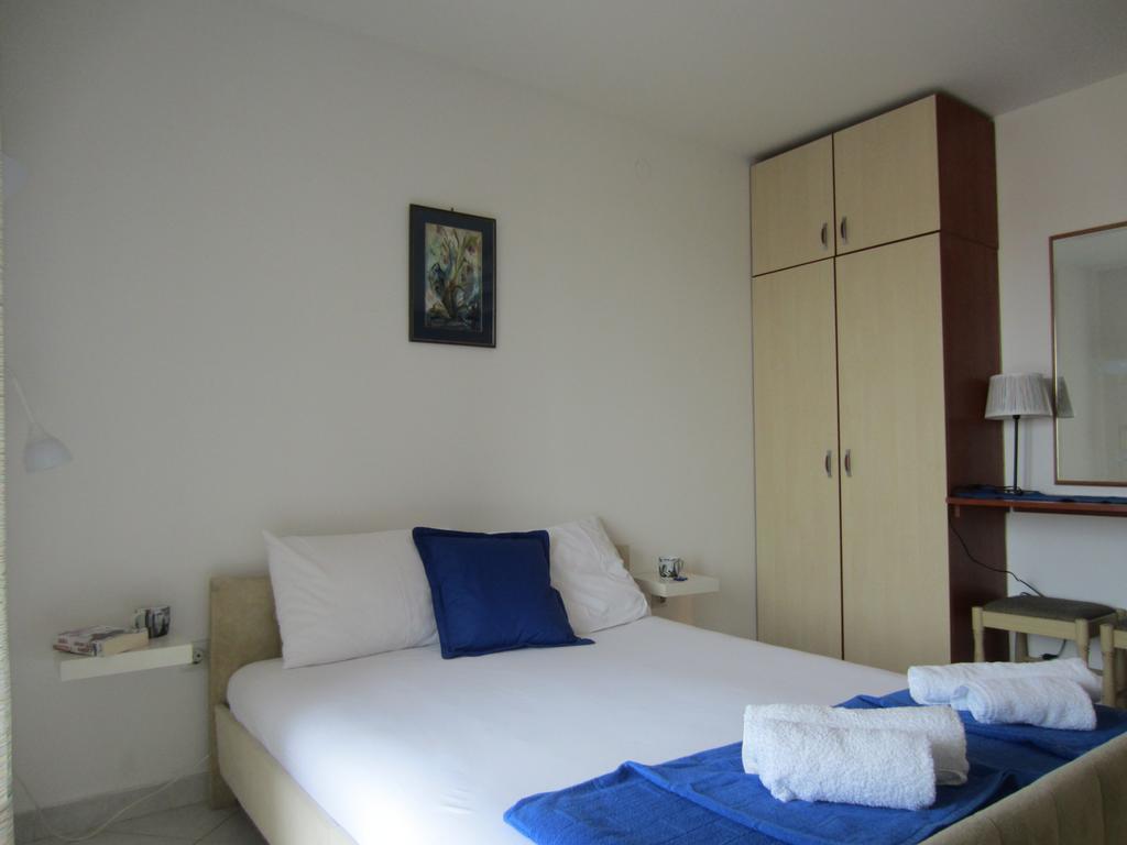 Apartments Minja Nerin Petrovac na moru Exterior foto